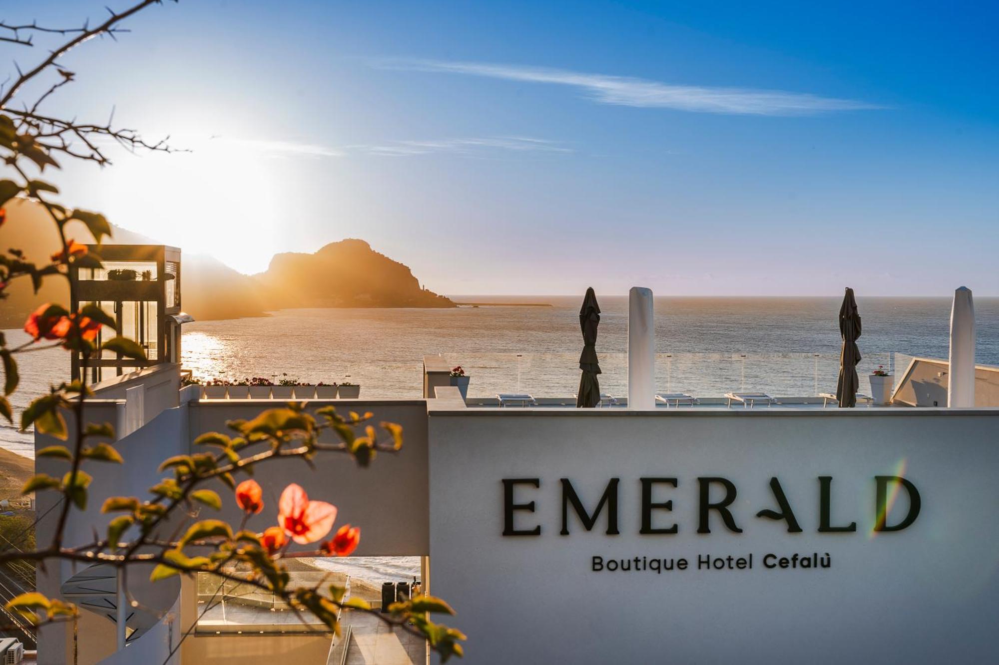 Emerald Hotel Residence Cefalu Bagian luar foto
