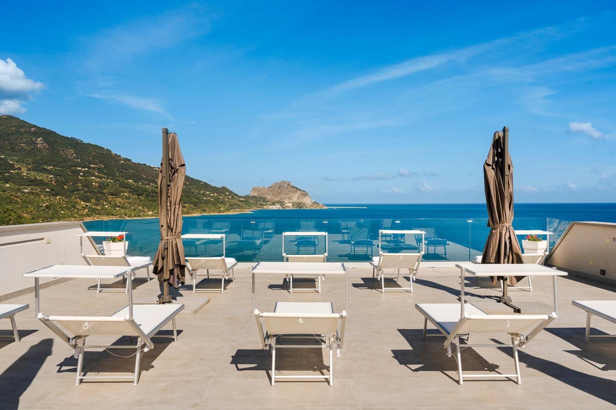 Emerald Hotel Residence Cefalu Bagian luar foto