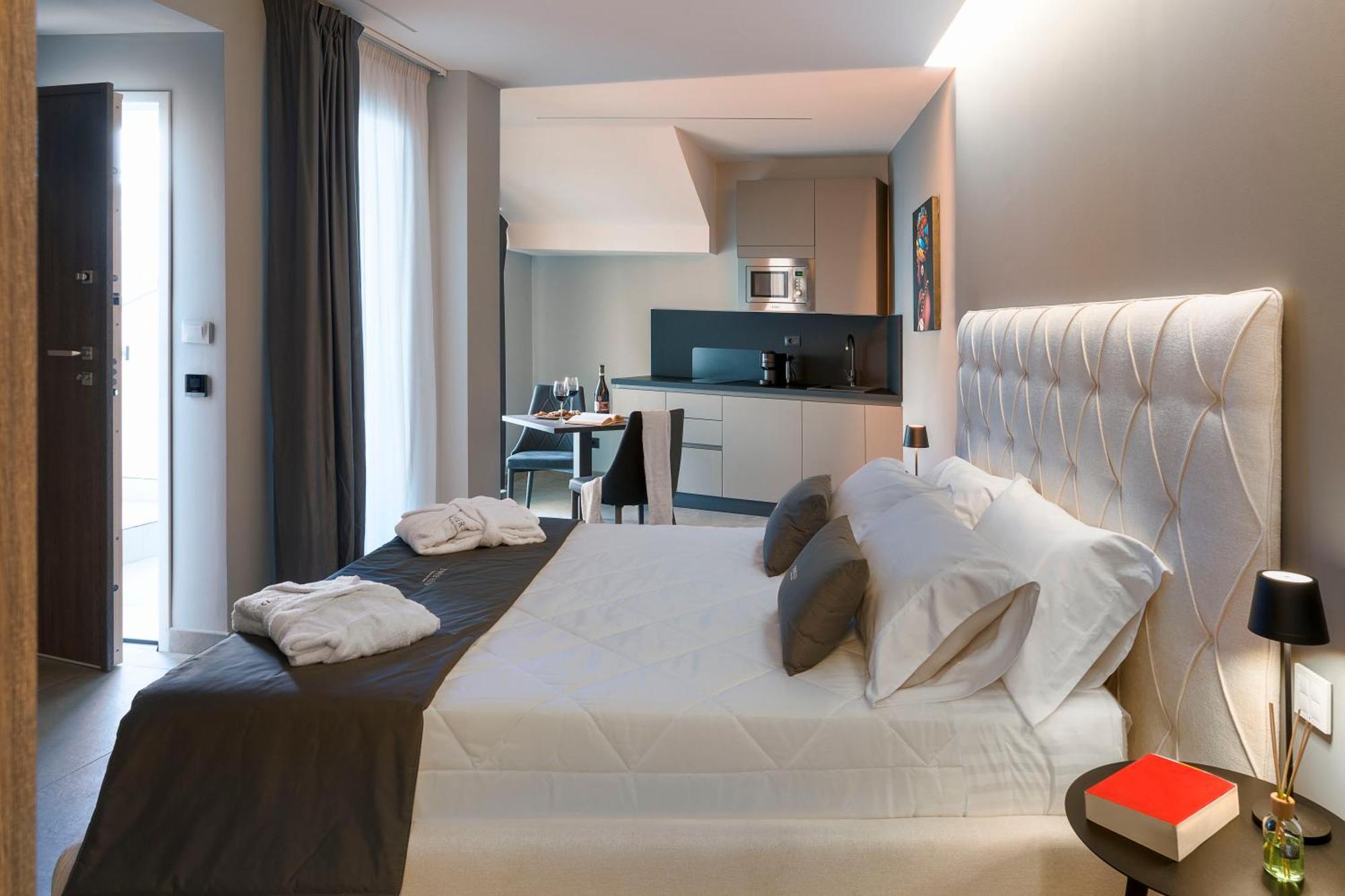 Emerald Hotel Residence Cefalu Bagian luar foto